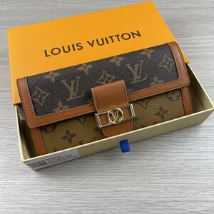 <AUTHENTIC>Louis Vuitton  wallet
